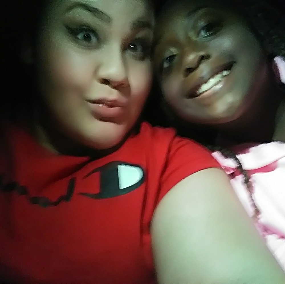 Meet your Posher, Yihana